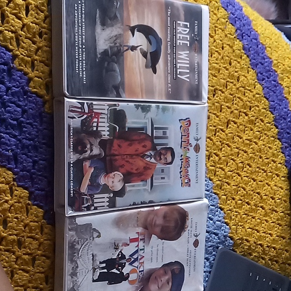 Free Willy, Dennis the Menace, It Takes Two VHS Tapes
